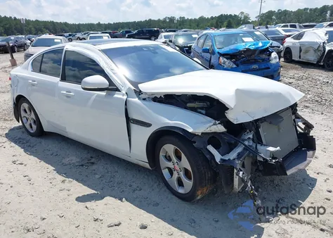 2018 Jaguar Xe 25T из США, поврежденный, VIN SAJAR4FX9JCP37222